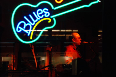 Blues Foto von Tony Oxley, entstanden bei den Aufnahmesessions zu 'Live im Live' am 21.5.2008.